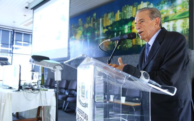 Iris Rezende participa do I Encontro Municipal de Cidades Inteligentes